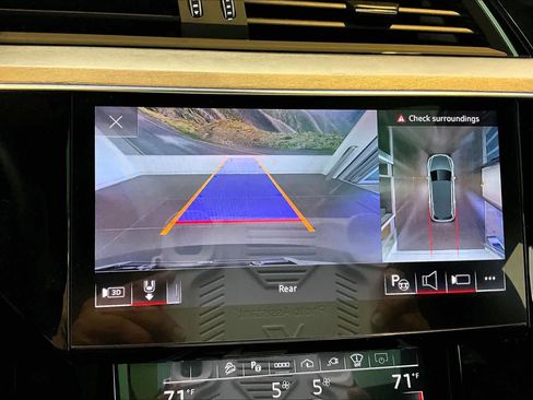 Used 2024 Audi Q8 e-tron Prestige w/ Prestige Package image 29