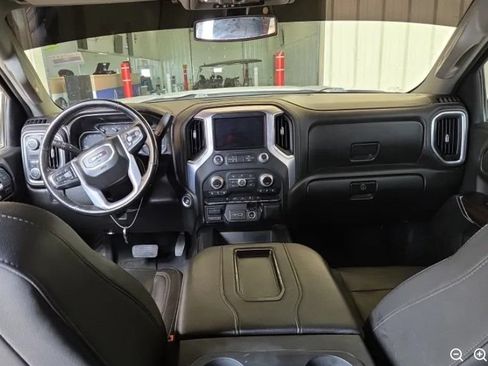 Used 2019 GMC Sierra 1500 SLT RWD image 8