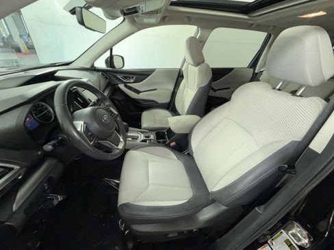 Used 2020 Subaru Forester Premium image 13