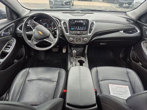 Used 2016 Chevrolet Malibu LT w/ Leather Package FWD image 23