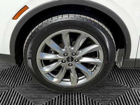Used 2022 Lincoln Corsair AWD w/ Premium Package image 14