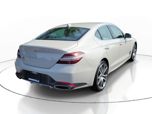 Used 2025 Genesis G70 2.5T RWD image 6