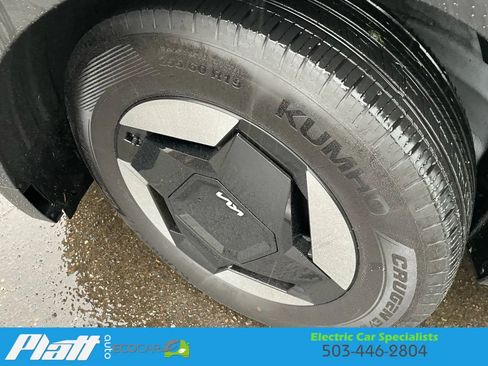 Used 2025 Kia EV9 Light Long Range image 17