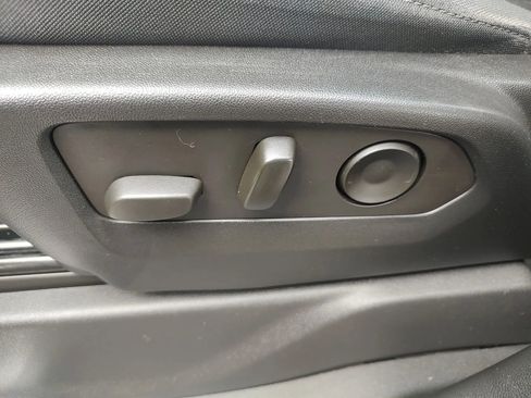 Used 2022 Chevrolet Silverado 1500 LT w/ Z71 Off-Road Package image 14