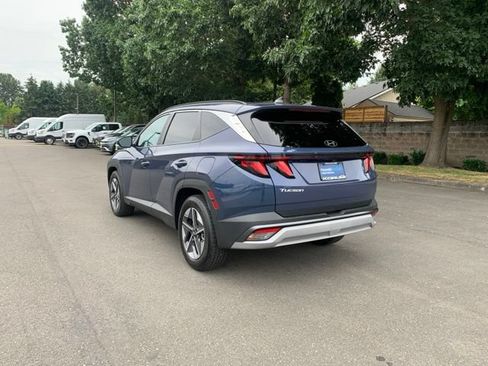 Certified 2025 Hyundai Tucson SEL FWD image 3