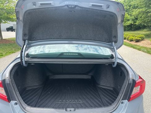 Used 2021 Honda Accord Touring image 18