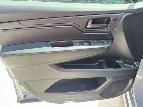 Used 2025 Honda Odyssey Sport-L image 21