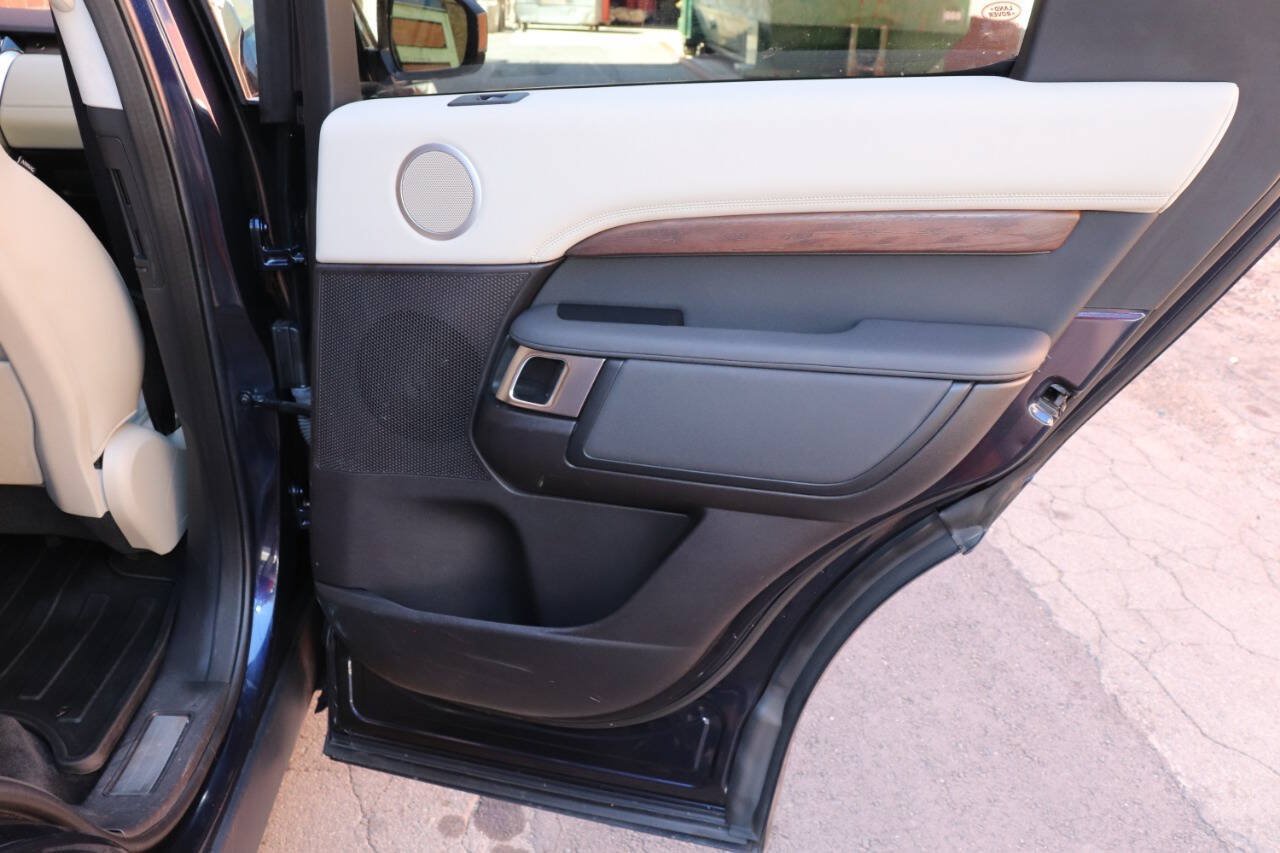 Used 2018 Land Rover Discovery HSE AWD/4WD image 43