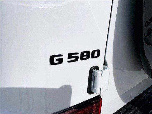 New 2027 Mercedes-Benz G 580 e image 27