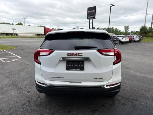 Used 2023 GMC Terrain AT4 AWD/4WD image 4