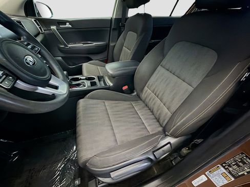 Used 2020 Kia Sportage LX FWD image 11