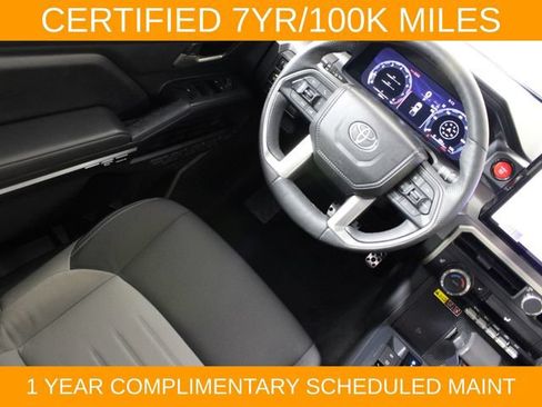 Used 2025 Toyota Tacoma TRD Sport w/ TRD Sport Upgrade Package AWD/4WD image 18