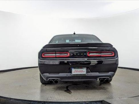 Used 2015 Dodge Challenger R/T Plus image 7