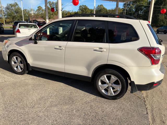 Used 2014 Subaru Forester 2.5i Premium w/ Popular Package #1 AWD/4WD image 9