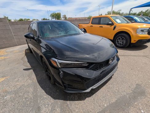 Used 2025 Honda Civic Sport image 3