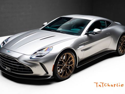 Used 2025 Aston Martin V8 Vantage Coupe RWD image 1