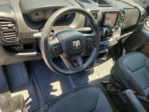 Used 2023 RAM ProMaster 2500 FWD image 11