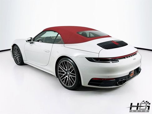 Used 2021 Porsche 911 Carrera 4 AWD/4WD image 8