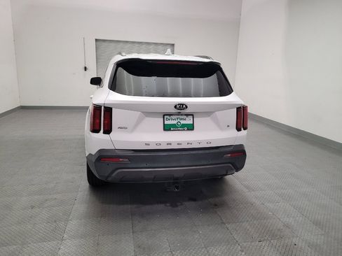 Used 2021 Kia Sorento S AWD/4WD image 6