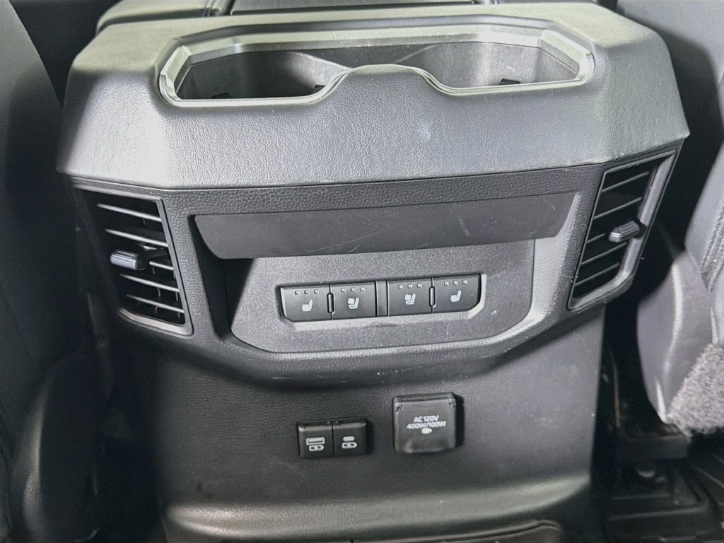Used 2022 Toyota Tundra Platinum AWD/4WD image 21
