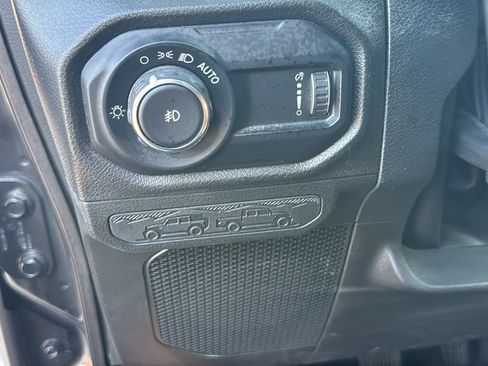 Used 2024 Jeep Wrangler Sport AWD/4WD image 18