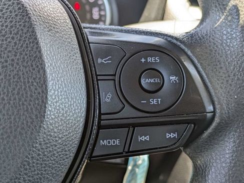 Used 2021 Toyota RAV4 LE w/ Carpet Mat Package (TMS) FWD image 25