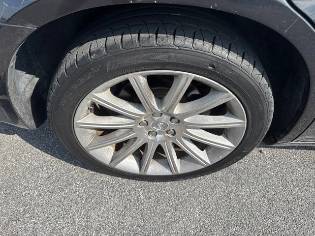 Used 2008 Chrysler 300 C RWD image 9