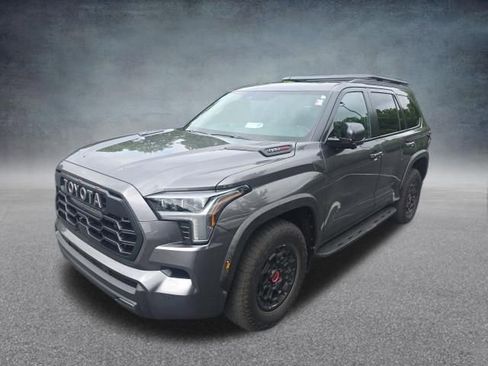 Used 2025 Toyota Sequoia TRD Pro AWD/4WD image 4