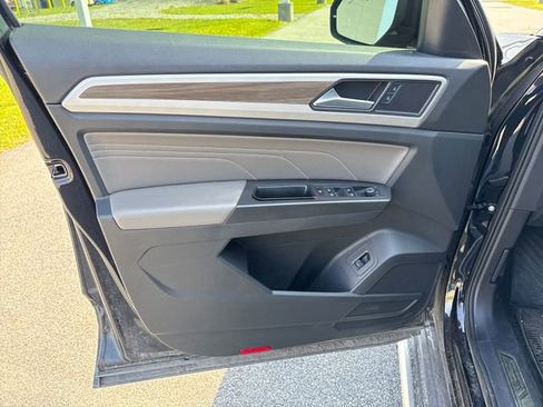 Used 2022 Volkswagen Atlas SEL AWD/4WD image 28