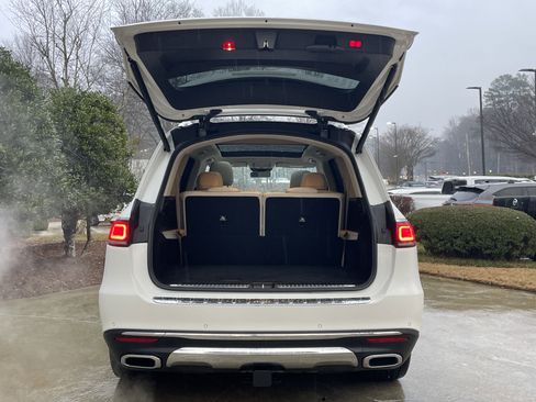 Certified 2021 Mercedes-Benz GLS 450 4MATIC image 9