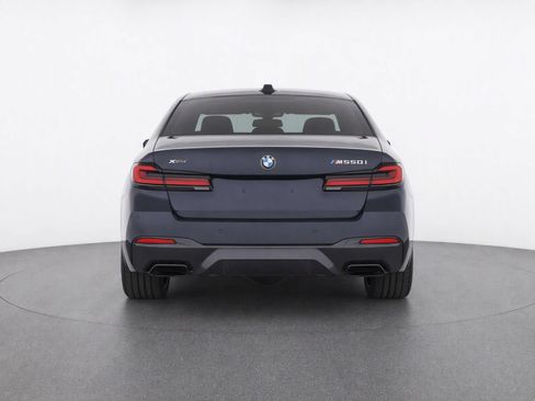 Used 2021 BMW M550i xDrive w/ Dynamic Handling Package AWD/4WD image 5