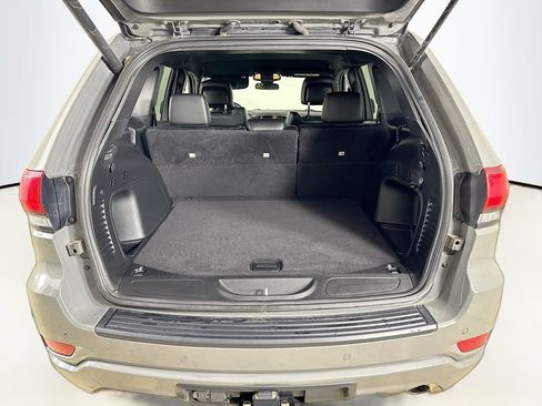 Certified 2021 Jeep Grand Cherokee Laredo X image 24