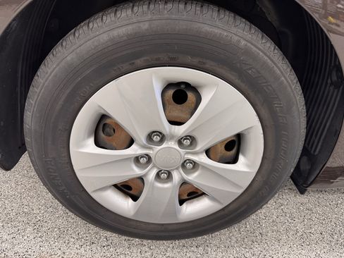 Used 2018 Kia Forte LX image 27