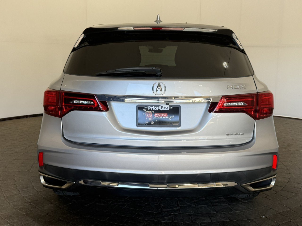 Used 2017 Acura MDX w/ Technology Package AWD/4WD image 6