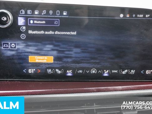 Used 2024 Chevrolet Traverse RS image 47