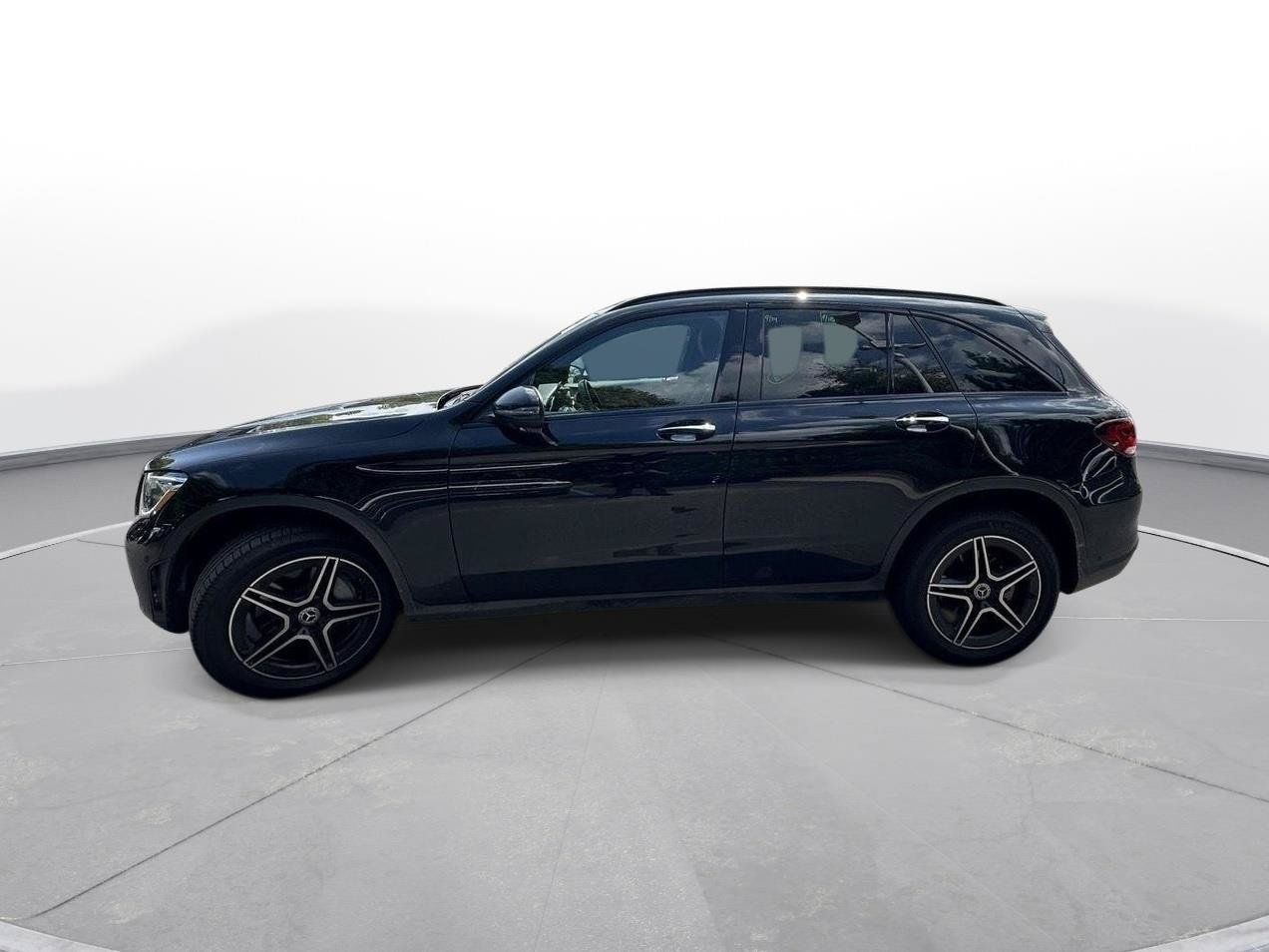 Used 2021 Mercedes-Benz GLC 300 4MATIC image 9