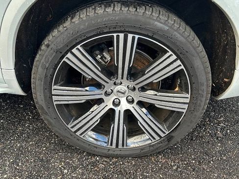 Certified 2024 Volvo XC90 T8 Plus image 21