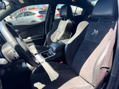 Used 2022 Dodge Charger Scat Pack RWD image 33