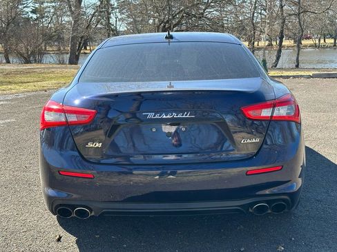 Used 2018 Maserati Ghibli S image 4