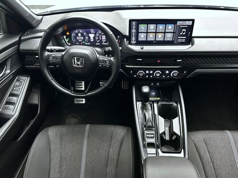 Used 2025 Honda Accord Sport image 14