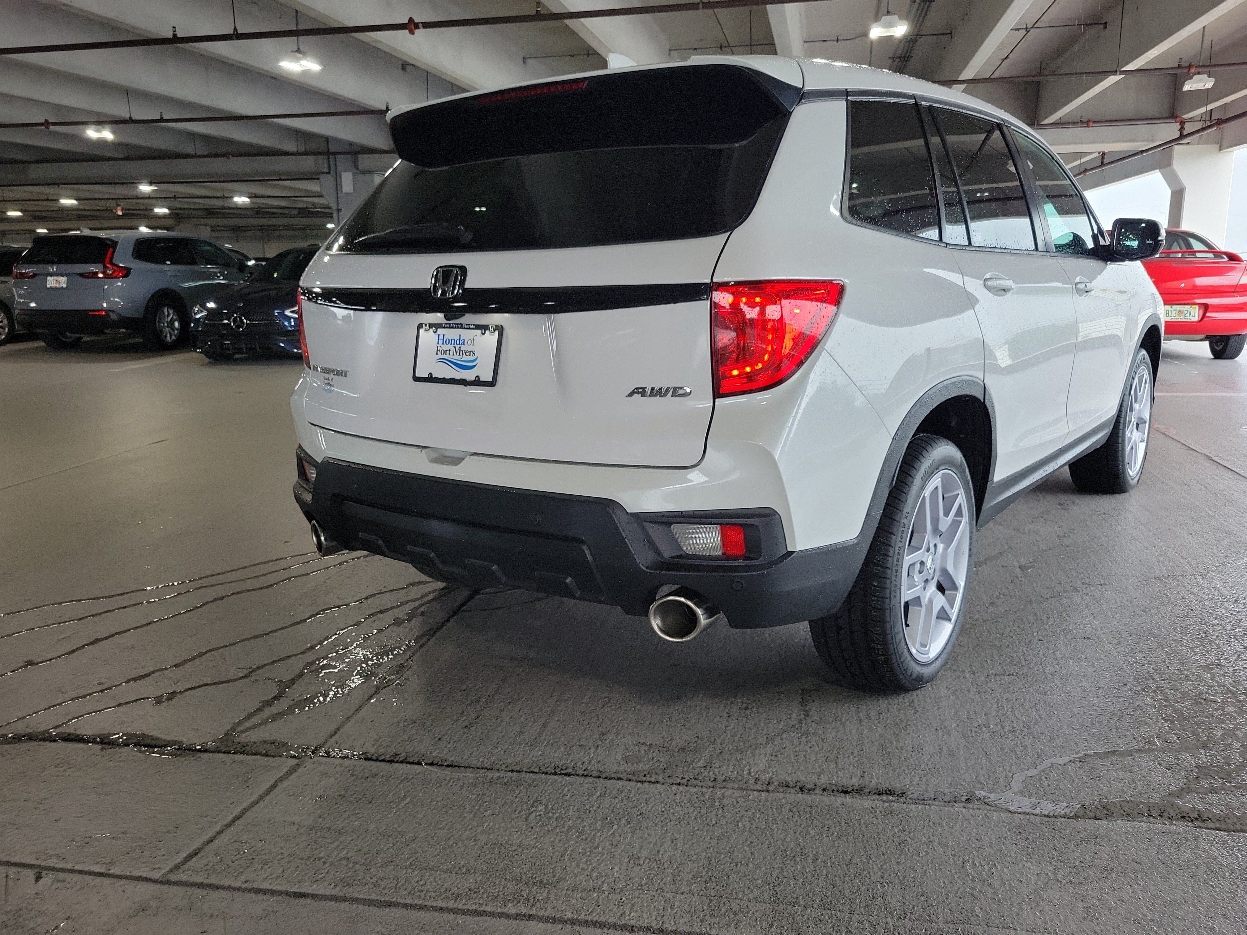 Used 2024 Honda Passport EX-L image 6