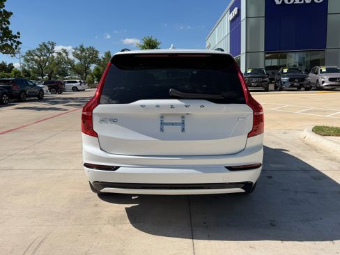 Certified 2023 Volvo XC90 T8 Plus w/ Protection Package AWD/4WD image 5