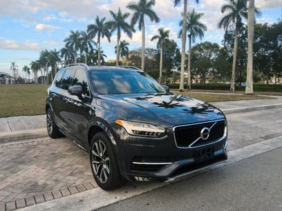 Used 2016 Volvo XC90 T6 Momentum