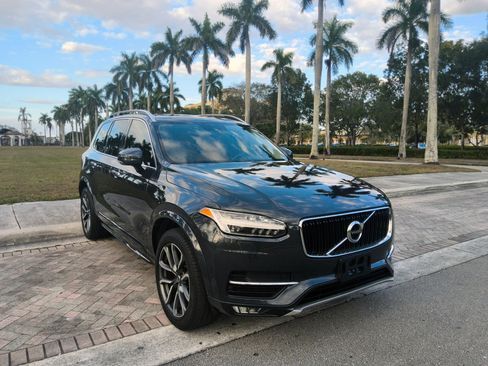 Used 2016 Volvo XC90 T6 Momentum image 1