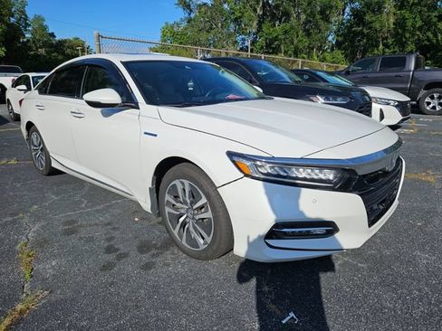 Used 2019 Honda Accord Touring image 5