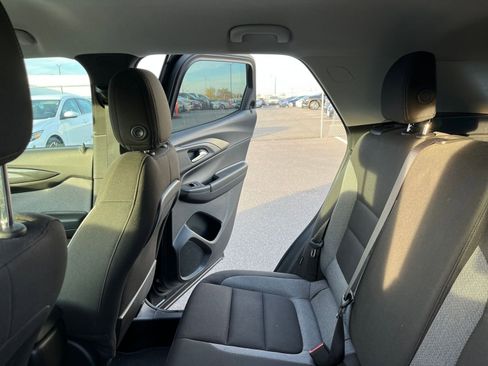 Used 2025 Chevrolet TrailBlazer LT image 37