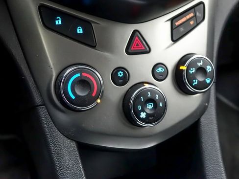 Used 2014 Chevrolet Sonic LT image 16