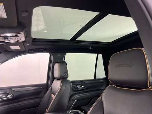 Used 2022 GMC Yukon AT4 w/ Technology Package image 23