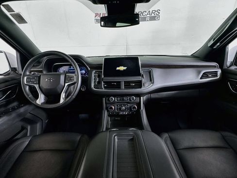 Used 2023 Chevrolet Tahoe Z71 w/ Luxury Package AWD/4WD image 32