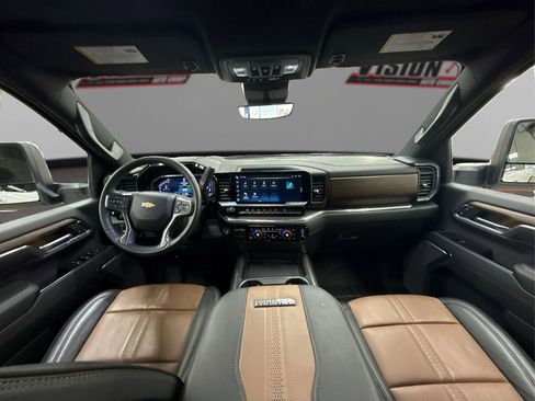 Used 2024 Chevrolet Silverado 2500 High Country w/ Technology Package image 29